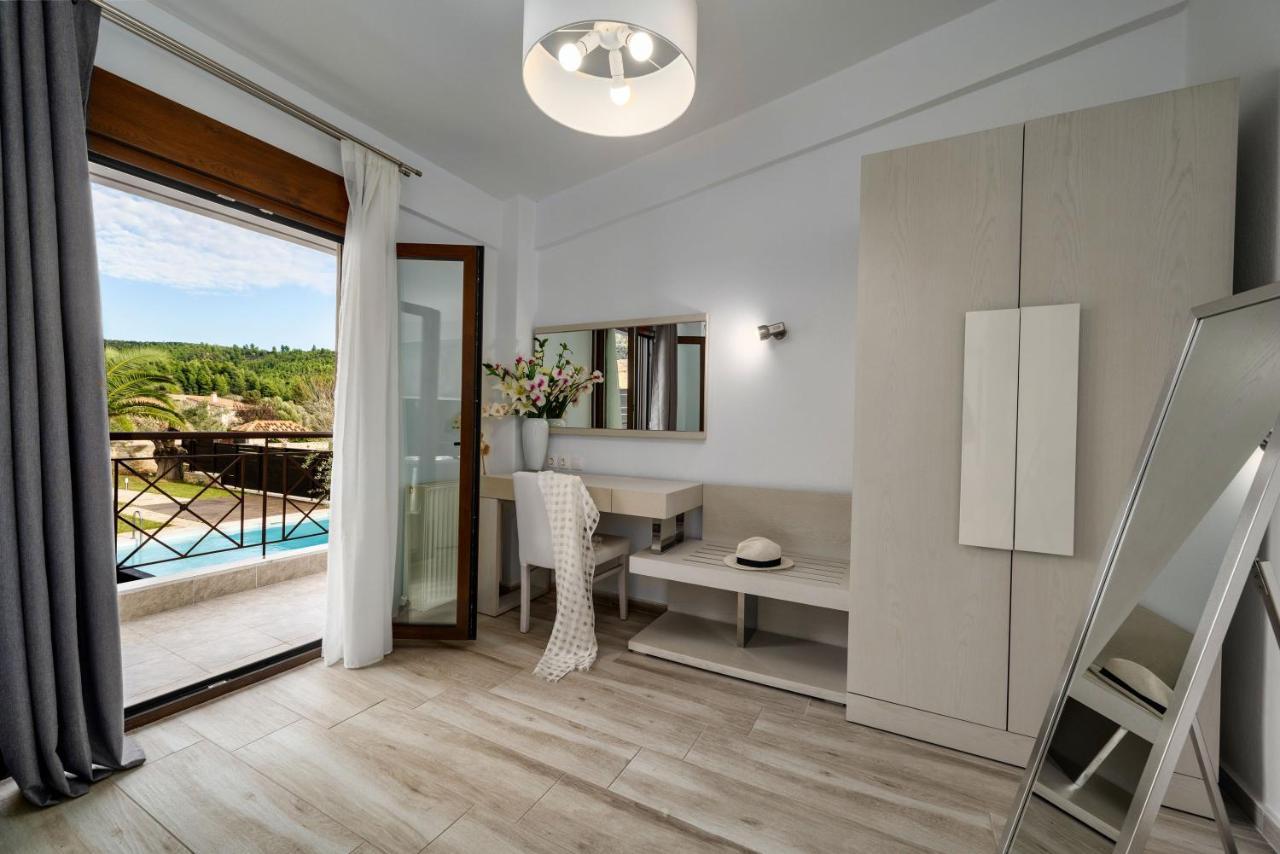 Palmrise Luxury Villas By Travel Pro Services - Nea Skioni Halkidiki Экстерьер фото