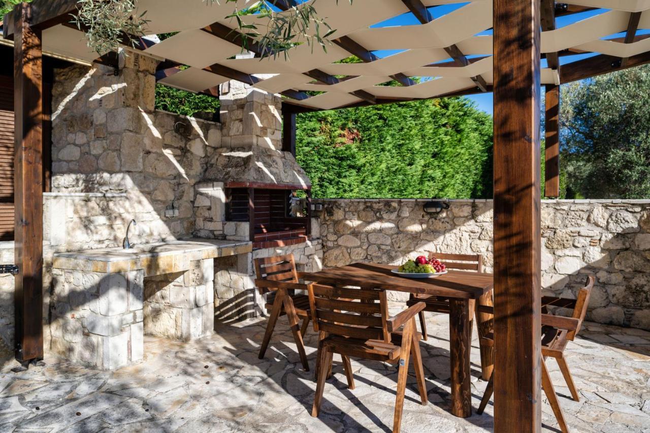 Palmrise Luxury Villas By Travel Pro Services - Nea Skioni Halkidiki Экстерьер фото